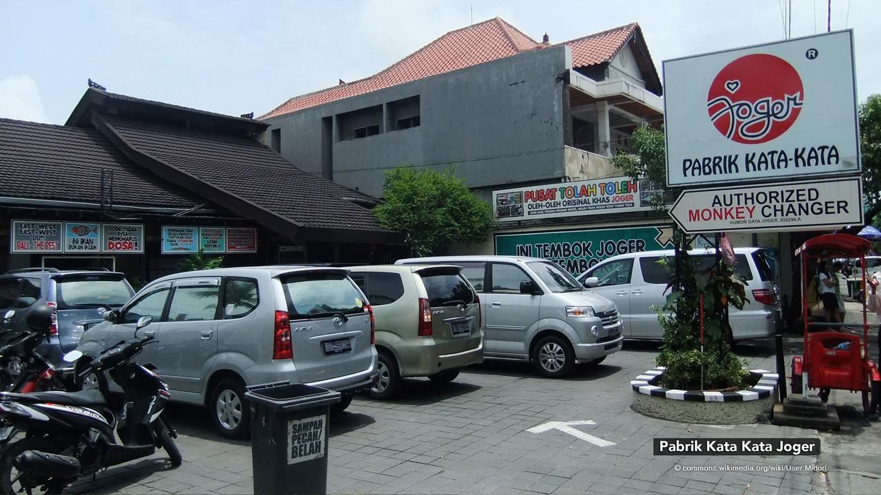 Zen Rooms Kuta Beach Poppies Lane מראה חיצוני תמונה