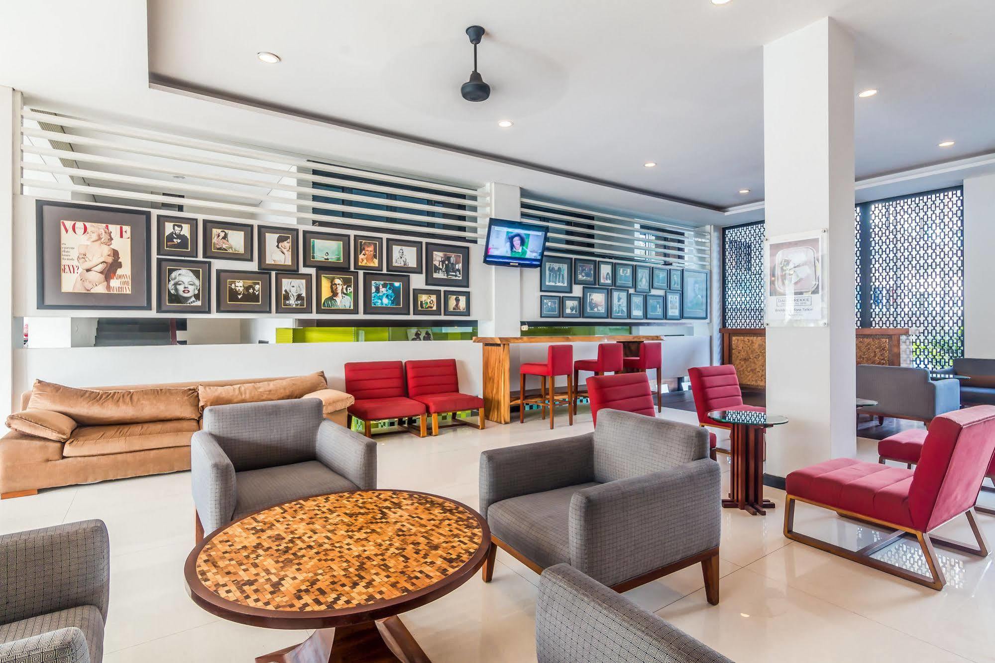 Zen Rooms Kuta Beach Poppies Lane מראה חיצוני תמונה