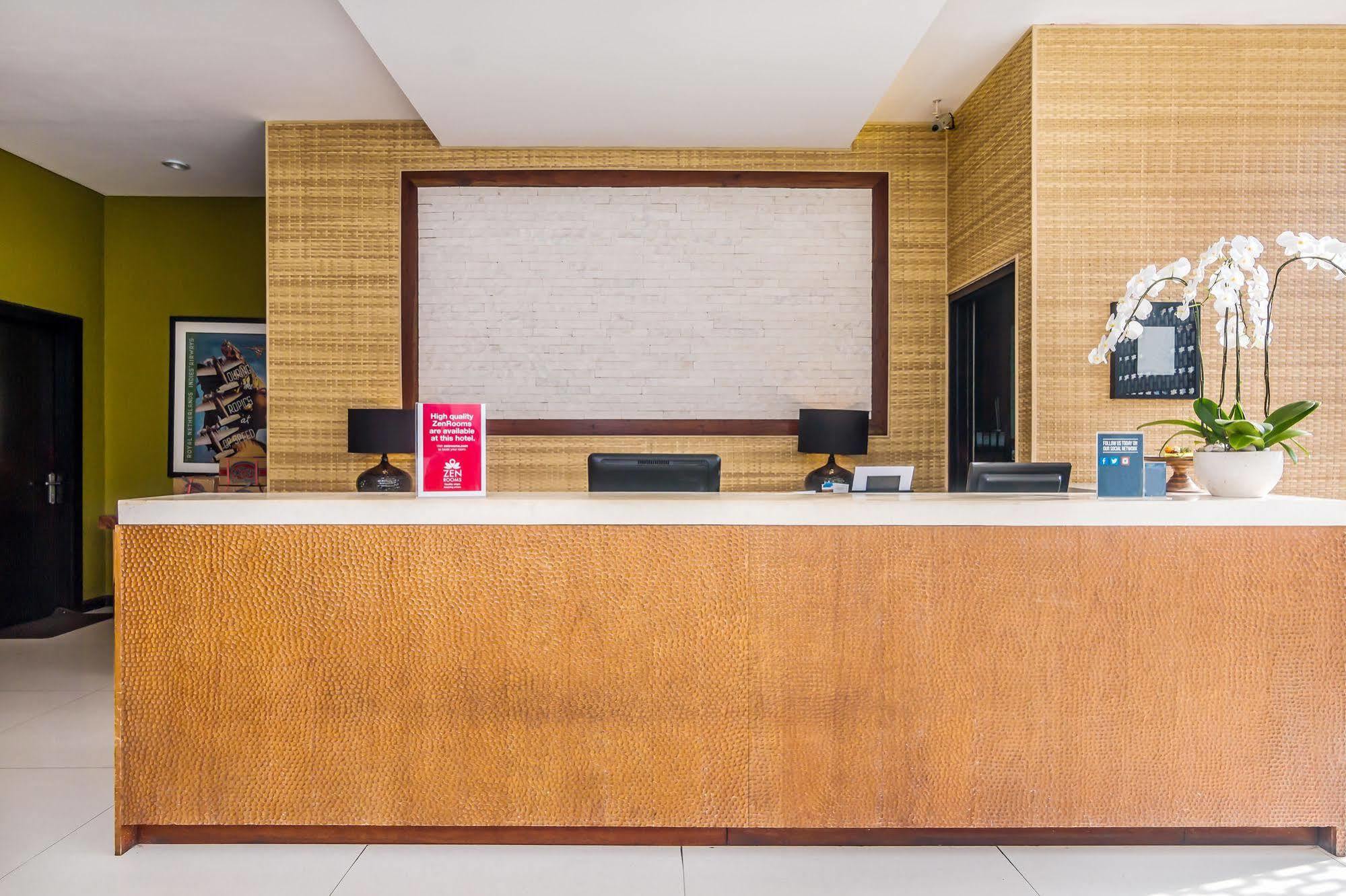 Zen Rooms Kuta Beach Poppies Lane מראה חיצוני תמונה